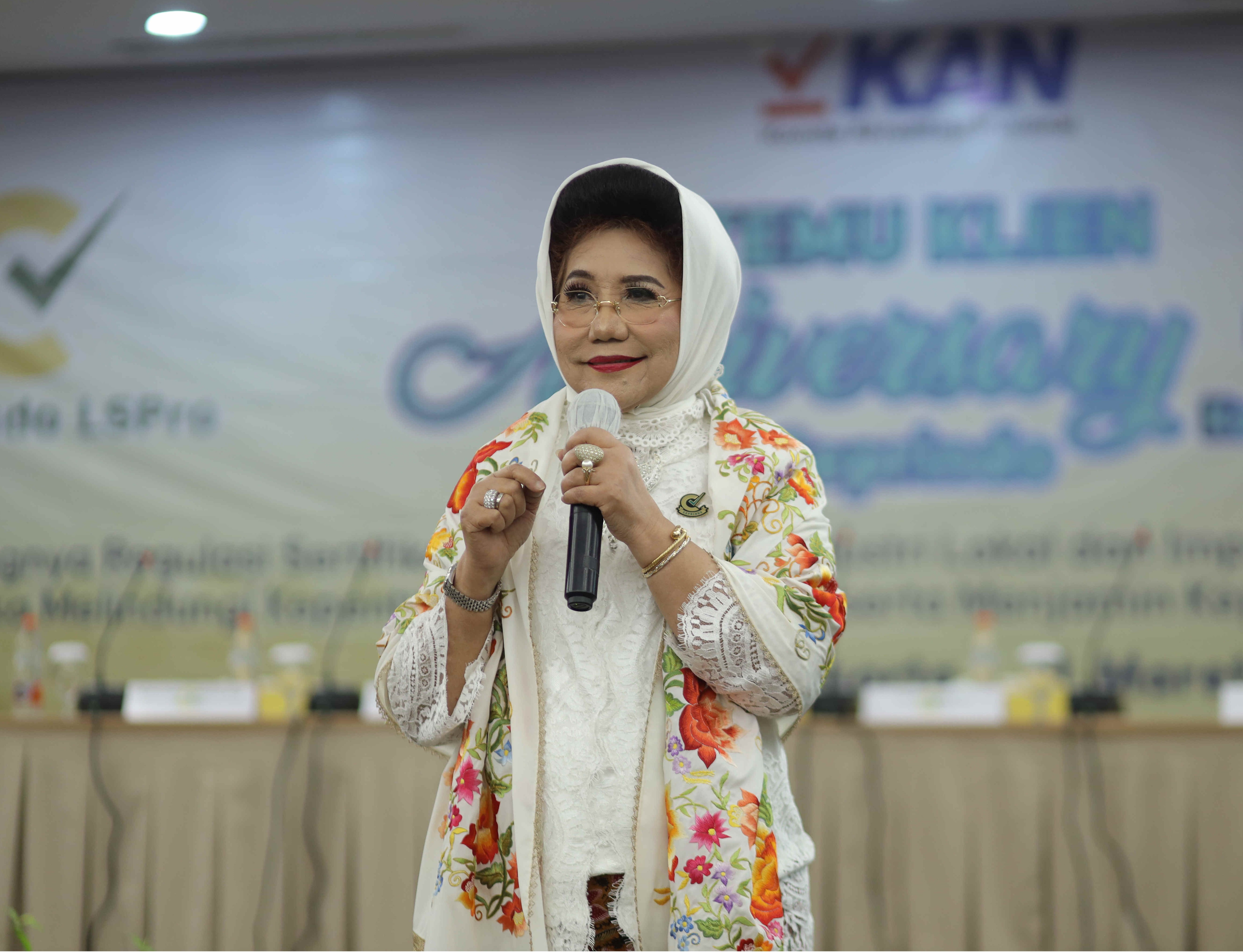 Dra. Arini Rasma, M.Si